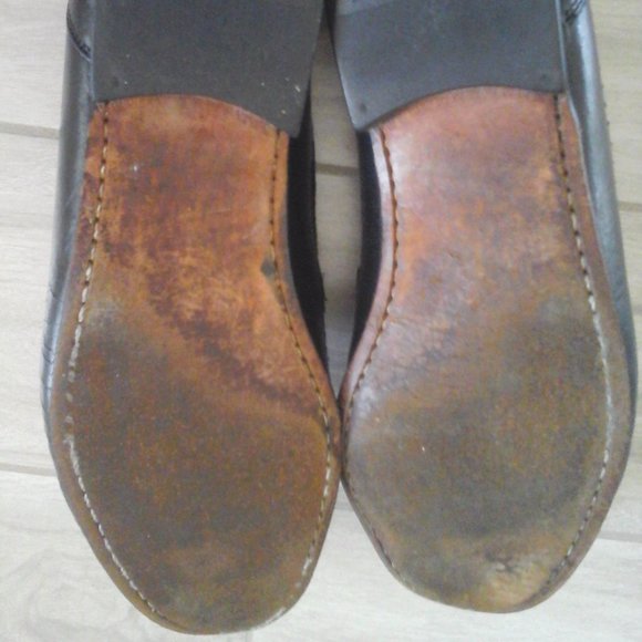 Florsheim Mens Black Leather Tasseled Slip On Loafer.   Size 11D